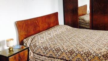 3 chambres, fer et planche Ă repasser, Wi-Fi, draps fournis