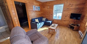 Smart TV - 2 Bedroom Cottage  (York)