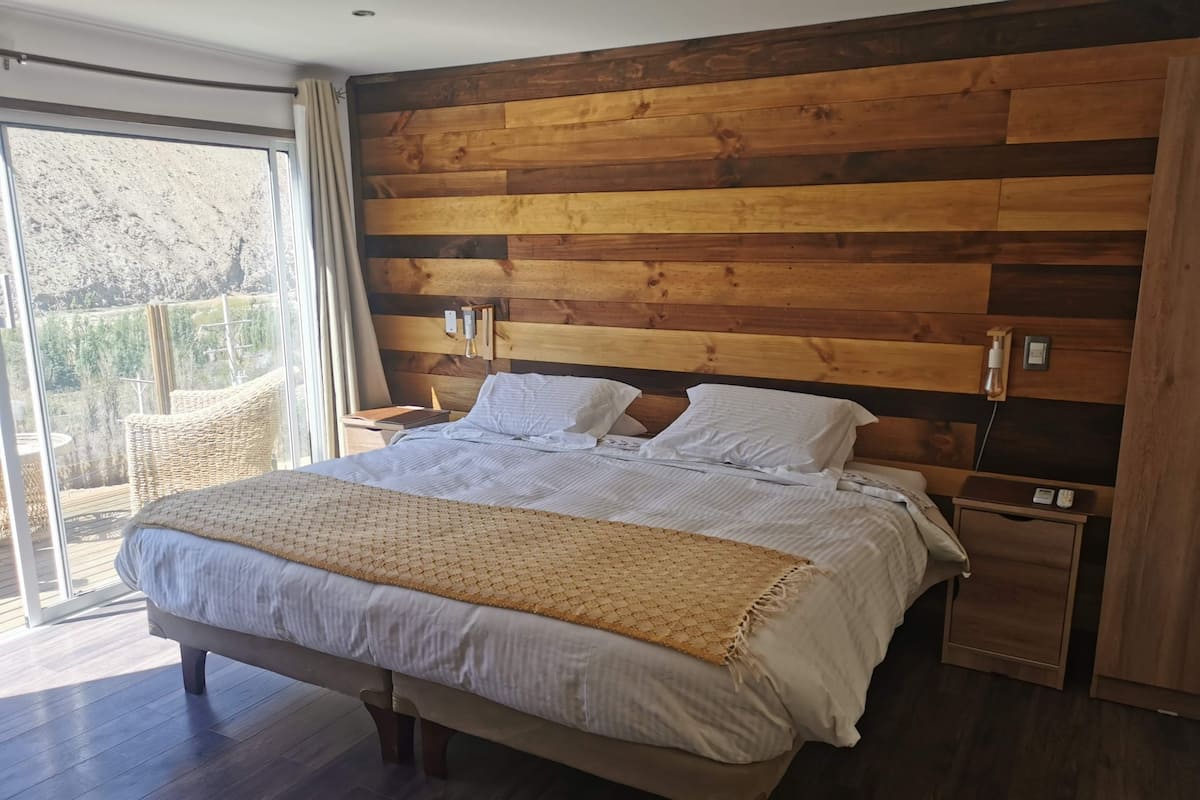 Superior Room, Multiple Beds, Mountain View