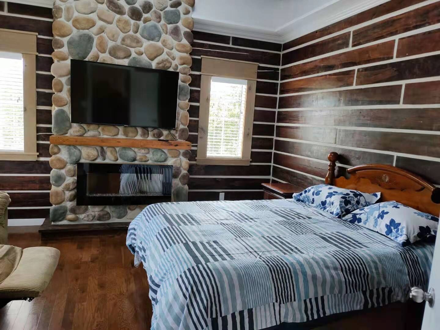 3 camere, una scrivania, Wi-Fi gratuito, lenzuola