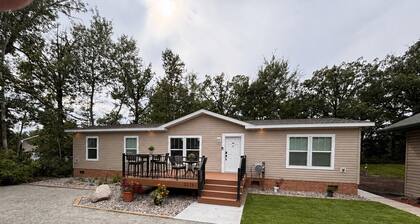 New 4BR/2BA Lake of the Woods Walleye Camp!