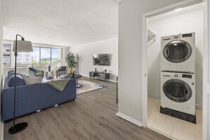 Interior - LuxOasis | 2BD 2BA | Family | DC | Pool&Gym (Arlington)