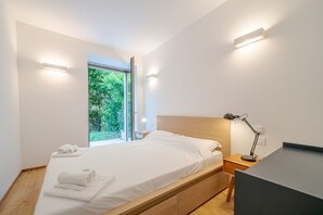 2 室のベッドルーム、WiFi