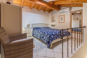 3 chambres, fer et planche à repasser, accès Internet