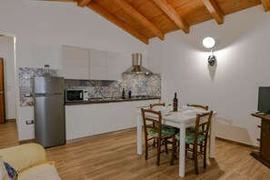 Interior - Mamuthones Apartment (Mamoiada)