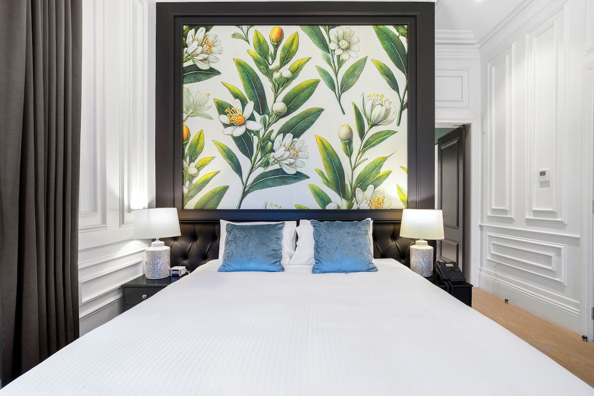Deluxe-Doppelzimmer | 1 Schlafzimmer, Minibar, individuell dekoriert, individuell eingerichtet