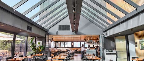 2 restaurantes, cocina italiana