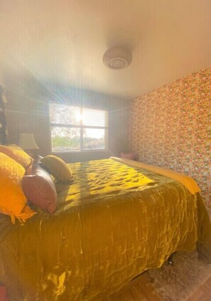 1 bedroom, iron/ironing board, free WiFi, bed sheets - New Mod decor in California Western Wine Country! (Creston)