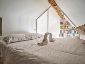 1 habitación, tabla de planchar con plancha, wifi y ropa de cama 