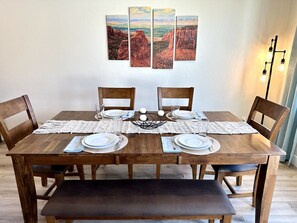 Dining - Kokopelli House - Modern Retreat in Fruita Desert (Fruita)