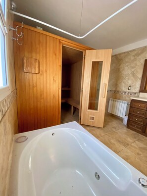 Duschwanne, Hydromassagedusche, Haartrockner, Bidet