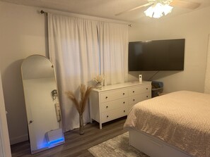 1 bedroom, iron/ironing board, WiFi, bed sheets
