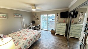 1 bedroom, desk, iron/ironing board, free WiFi