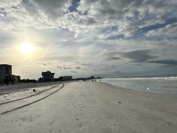 In Strandnähe, Liegestühle