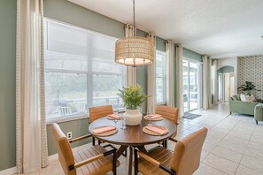Dining - Stunning, designer furnished 7th Heaven Villa! Resort home, large pool, 4 master suites (Kissimmee)