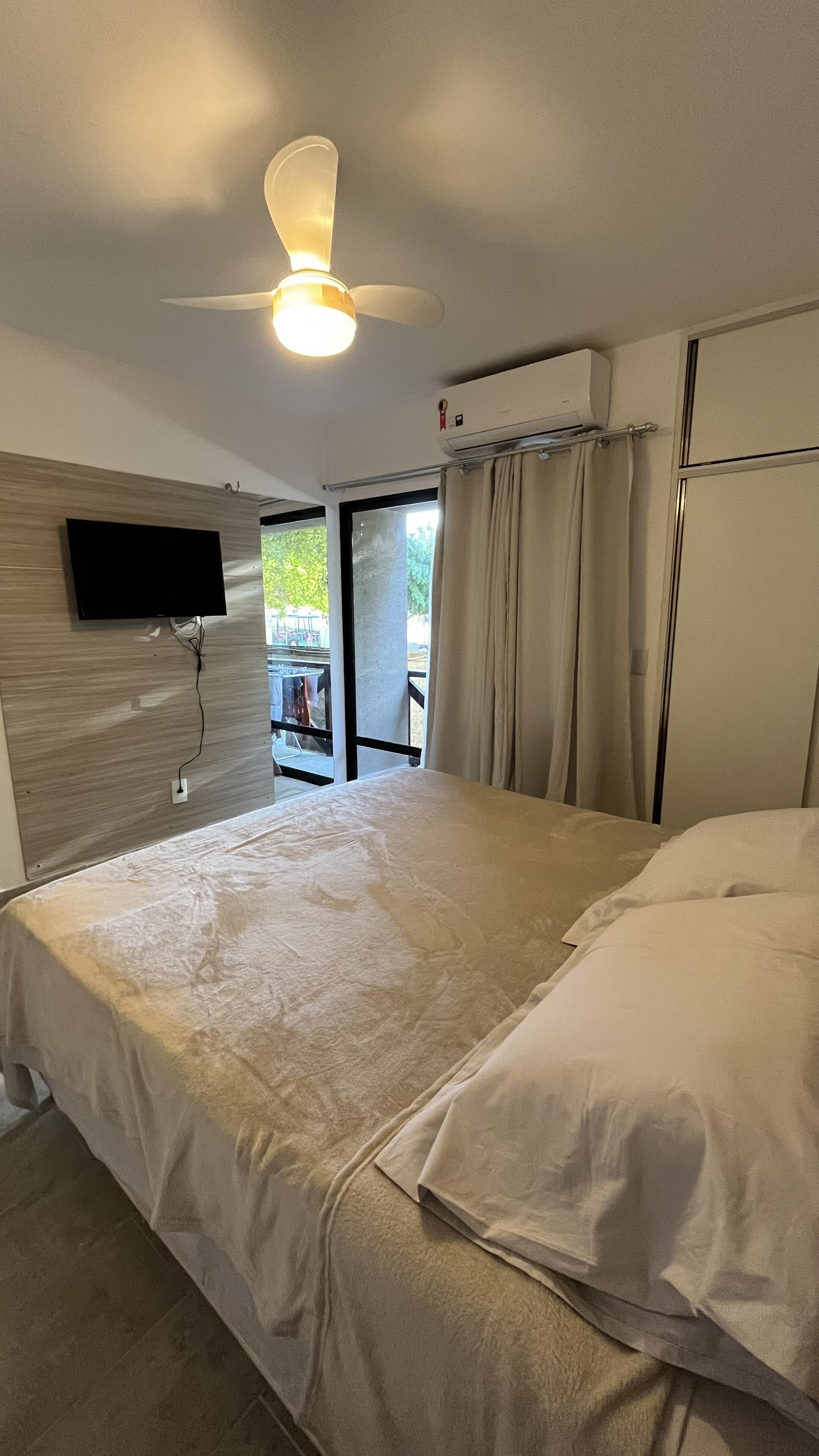 1 bedroom, iron/ironing board, free WiFi, bed sheets