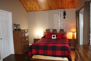 4 chambres, fer et planche à repasser, Wi-Fi, draps fournis
