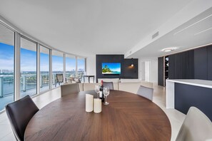 Luxury Apartment | Living area