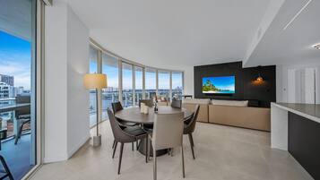 Luxury Apartment | Living area