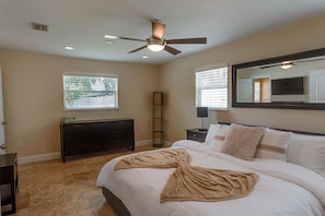 3 Schlafzimmer, Bügeleisen/Bügelbrett, WLAN, Bettwäsche