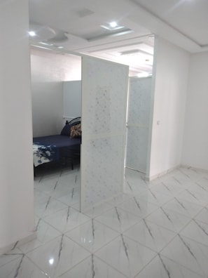 4 chambres, fer et planche à repasser, Wi-Fi, draps fournis