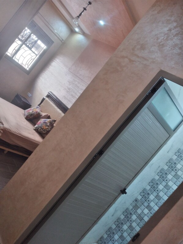 4 Schlafzimmer, Bügeleisen/Bügelbrett, WLAN, Bettwäsche