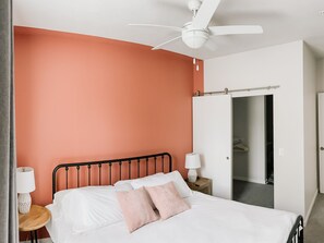 2 Schlafzimmer, Bügeleisen/Bügelbrett, Reisekinderbett, WLAN