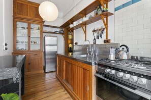 Deluxe Apartment | Private kitchen