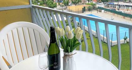 Pineda 3, heated, swimming pool and 130m from the beach.