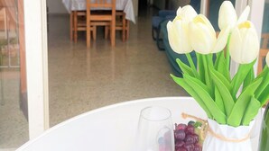 Interior - Pineda 3, heated, swimming pool and 130m from the beach. (LA PINEDA)