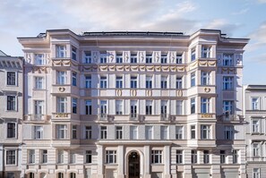 Exterior - Amazing Josefstadt 1BR w/ Elevator & Cellar, nr Bars, by Blueground (Vienna)