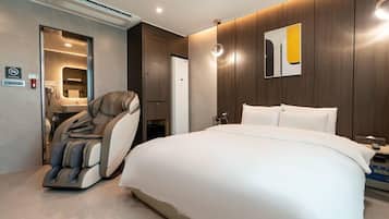 Premium Massage | Individually decorated, individually furnished, desk, free WiFi