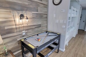 Spielezimmer