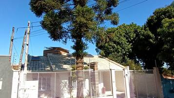 Bagian depan properti