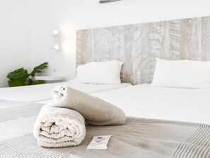 1 chambre, fer et planche à repasser, accès Internet, draps fournis