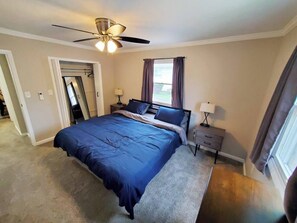 Schreibtisch, kostenloses WLAN, Bettwäsche