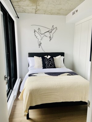 1 habitación, tabla de planchar con plancha, wifi y ropa de cama 