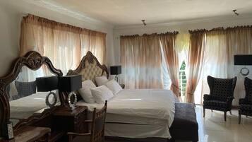 5 chambres, fer et planche Ă  repasser, Wi-Fi, draps fournis