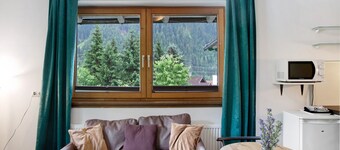 Apartment "Sonnberg" at Molltaler Appartements with Mountain View, Balcony & Wi-Fi