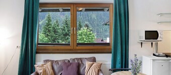 Apartment "Sonnberg" at Molltaler Appartements with Mountain View, Balcony & Wi-Fi