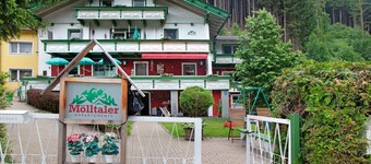 Apartment "Wasserfall" in Molltaler Appartements with Mountain View, Private Terrace & Wi-Fi