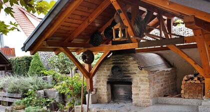 Ferienwohnung "Atelier" mit Gemeinschaftsgarten und WLAN