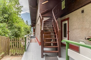 Property grounds - Apartment "Gletscherblick" at Molltaler Appartements with Mountain View, Balcony & WiFi (Pußtratten)