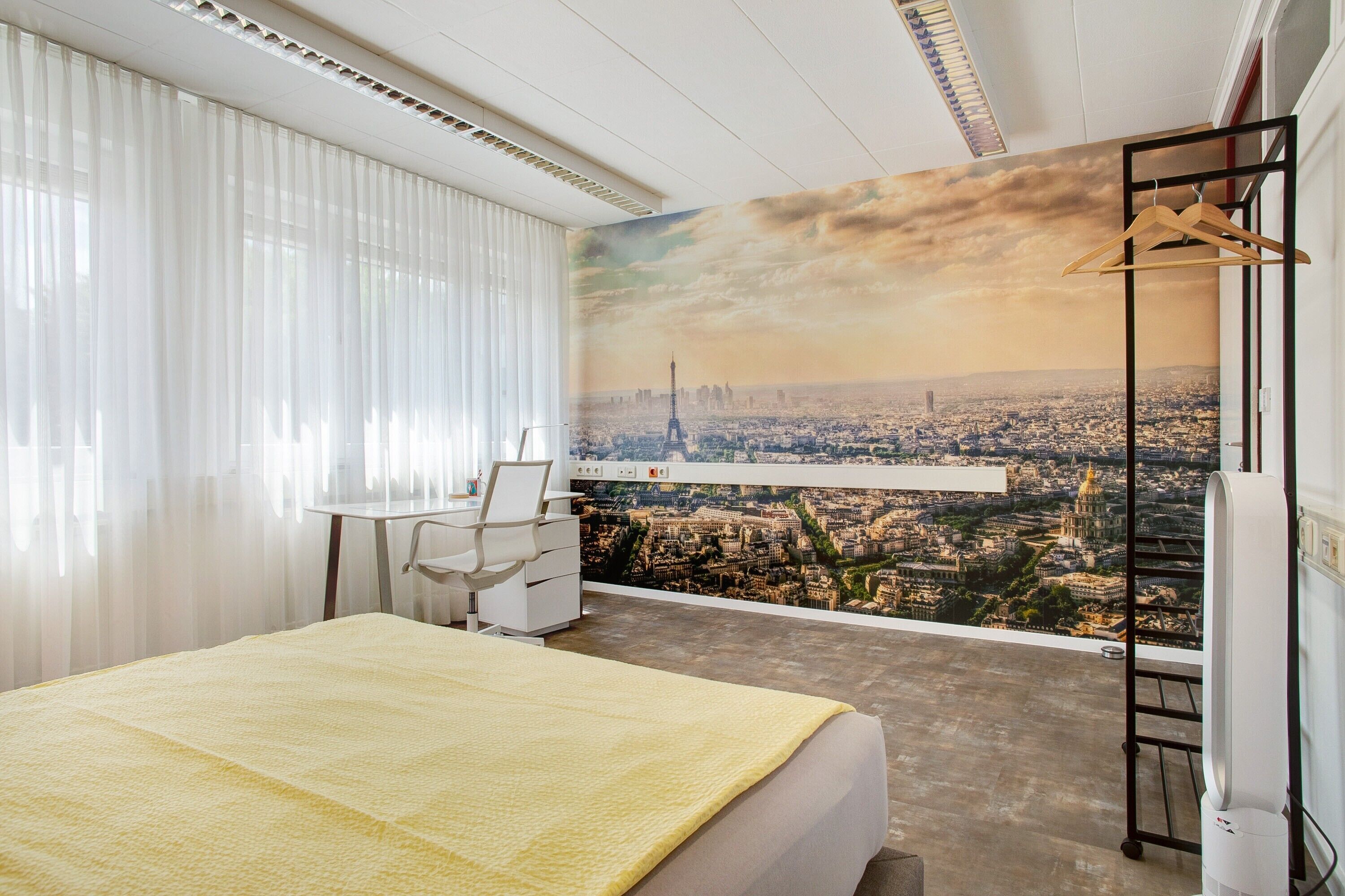 6 bedrooms, free WiFi, bed sheets