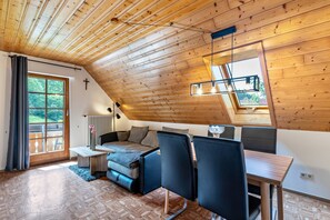 Televisión, mesa de ping pong