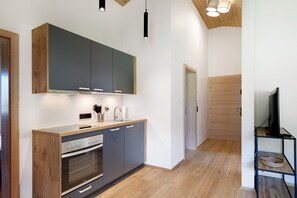 Kühlschrank, Ofen, Herdplatte, Geschirrspüler