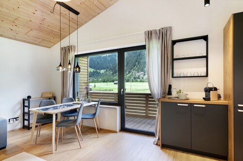 Sleep in Stubaital: Apartment 'Stackler54 - With Balcony', Mountain View & Wi-Fi