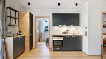 Kühlschrank, Ofen, Herdplatte, Geschirrspüler