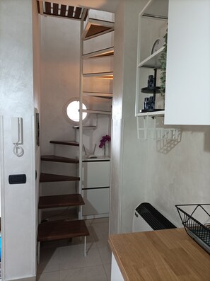 Villa, 1 chambre, balcon, vue jardin | Restauration