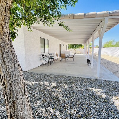 Casa Feliz is minutes from Colorado River, Oatman, Casinos, Laughlin.